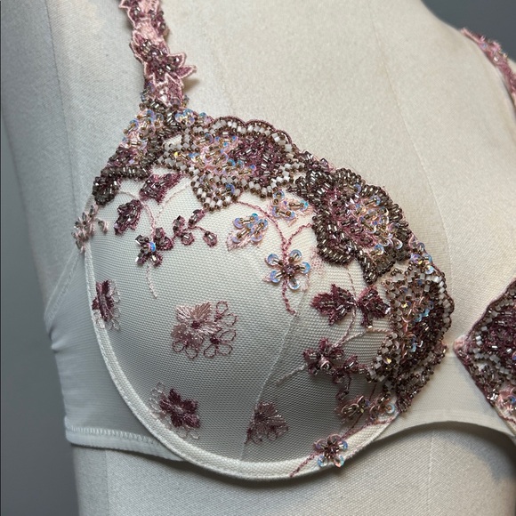 Marciano embellished bra with floral embroidery and beadwork size 36 D - Picture 4 of 10
